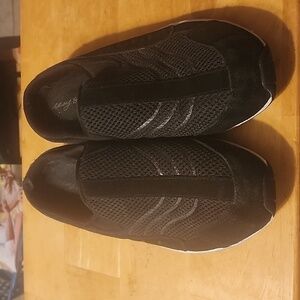 Easy Spirit black slip on shoes size 10